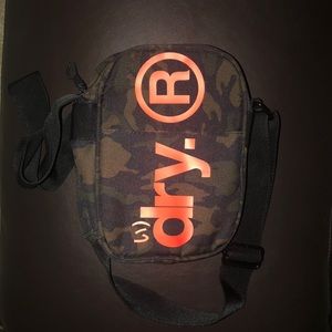 Camo superdry shoulder bag